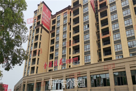 银山小区3室2厅1卫108㎡储藏室20㎡
